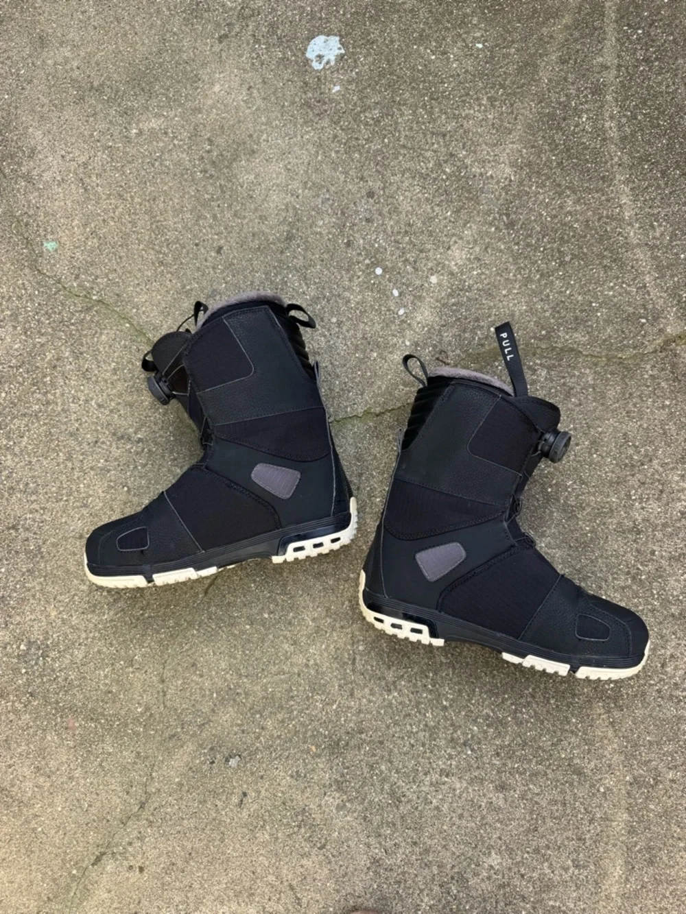 Salomon Savage BOA Snowboard Boots Mens Size 7.5 Black Snow Boots Winter Gear